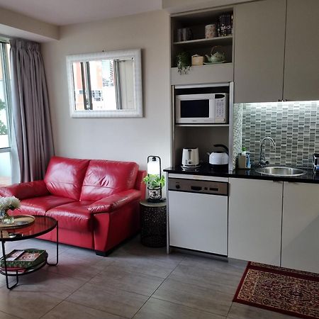 Pleasant City Stay On Collins Melbourne Luaran gambar